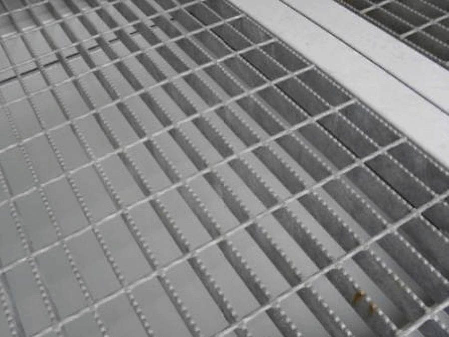 628-8ft-open-mesh-floor-1.png